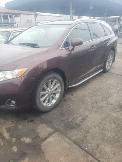 A picture of DISTRESS SALE Belgium Grade Toyota Venza 2010 model in a