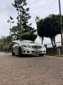 A picture of QUICK SALE MERCEDES BENZ W212