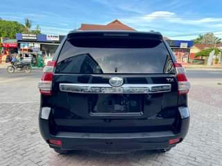 A picture of Land cruiser Prado 150 gari ni mpya price 160m No