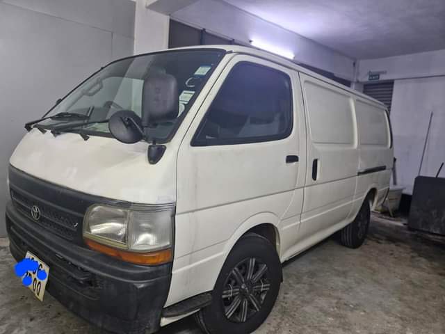 used toyota hiace
