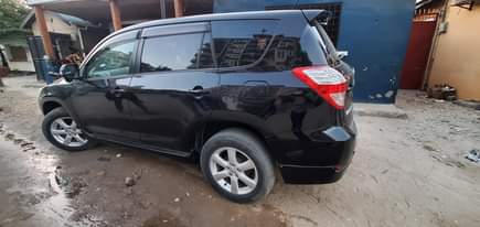 A picture of Toyota vanguard ipo sokoni
