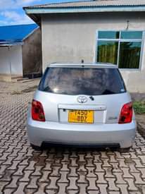 A picture of Car Toyota IST