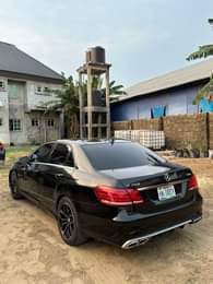 A picture of ELSTAR AUTOS Belgium Grade Mercedes Benz E350 2015 Model Engine