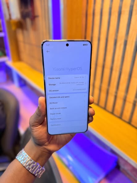 A picture of Xiaomi 14Pro 512GB1 45m ugx only