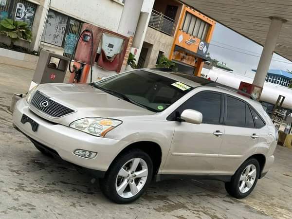 A picture of DIRECT TOKUNBO GOLD EDITION LEXUS RX350 PREMIUM PLUS 2024 ENTRY
