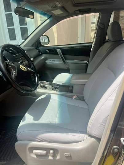 A picture of 2008 Toyota Highlander Toyota