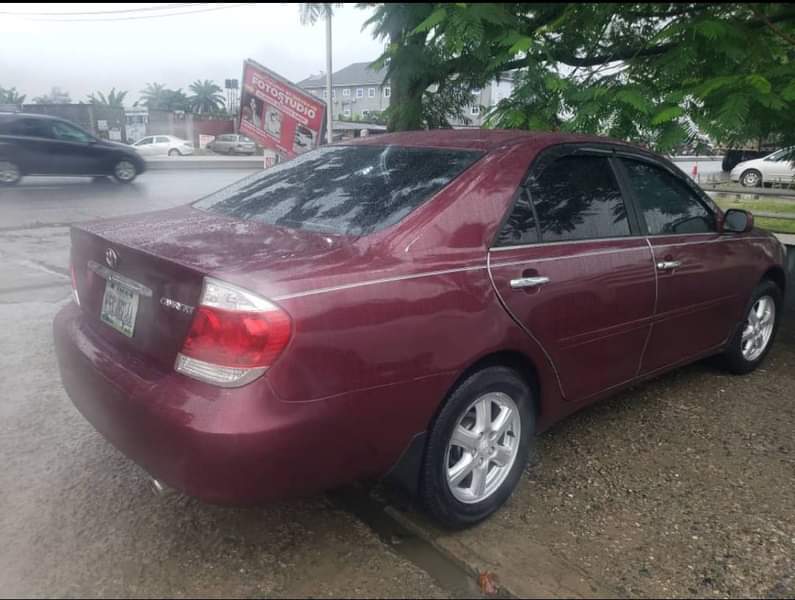 A picture of Toyota Camry Very neat Belgium Grade Na buy and Drive