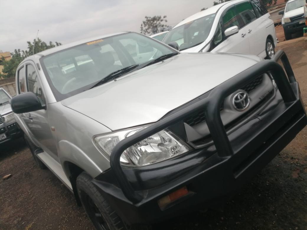 A picture of Toyota Japanese Doublecabins Used Cheaper and quality cars of yr