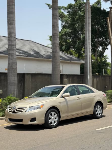 A picture of Toyota camry muscle