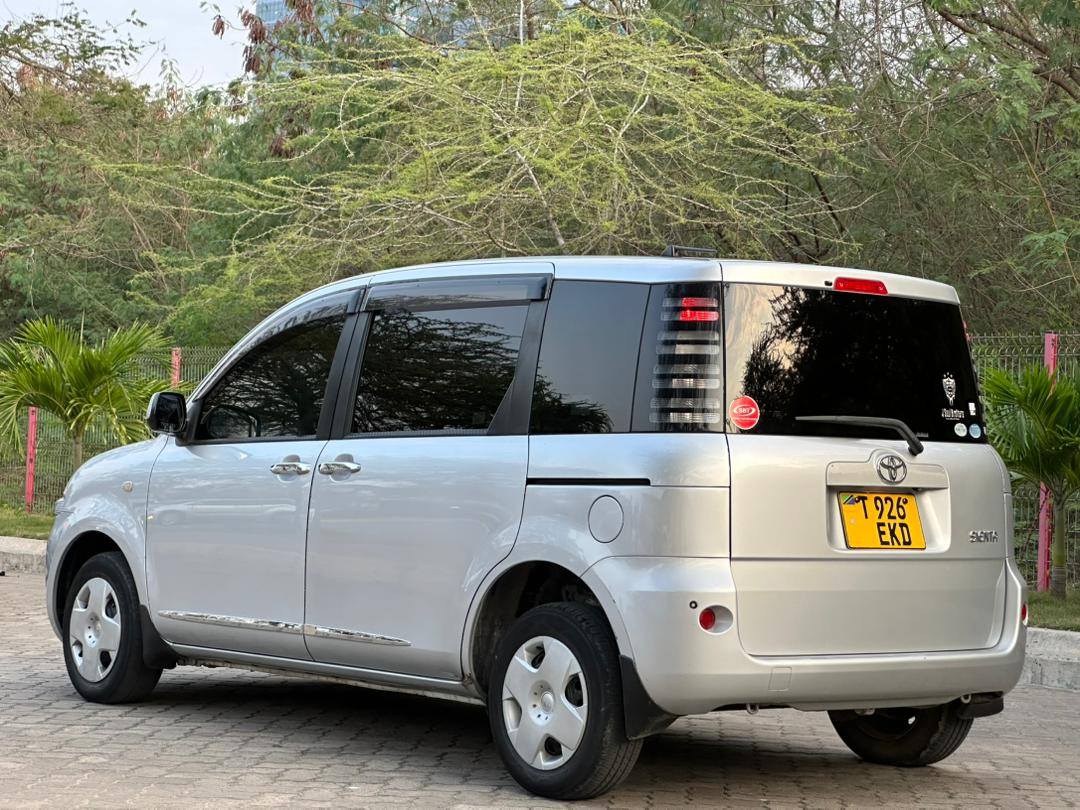 A picture of TOYOTA SIENTA..TSH 14.8M 0719524698