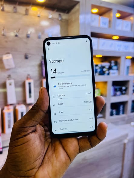 A picture of Google Pixel 4a Storage 128GB Price 185 000 K Koo