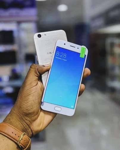 A picture of OPPO A57 GB 128