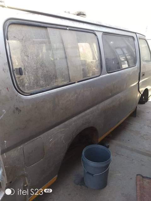 used nissan caravan