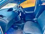 A picture of 2003 Toyota Vits new 1