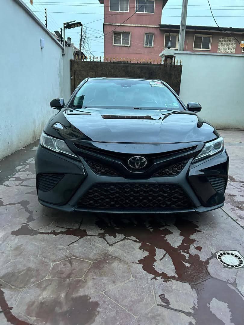 A picture of 2018 Toyota camry