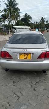 A picture of TOYOTA CROWN ATHLETE