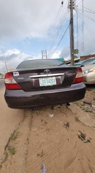 A picture of 2004 camry