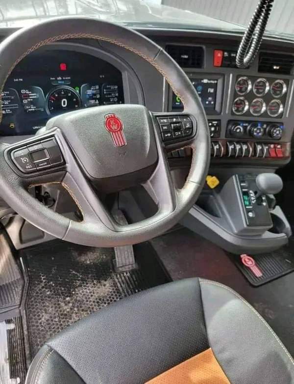 A picture of Trucks available for sale and rent Sale 30 000 Rent