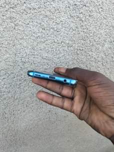 A picture of Samsung S9 Plain Duos 