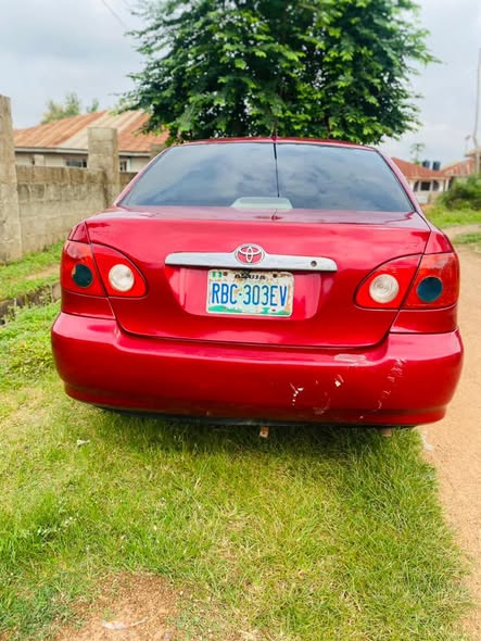 A picture of 04 Toyota Corolla