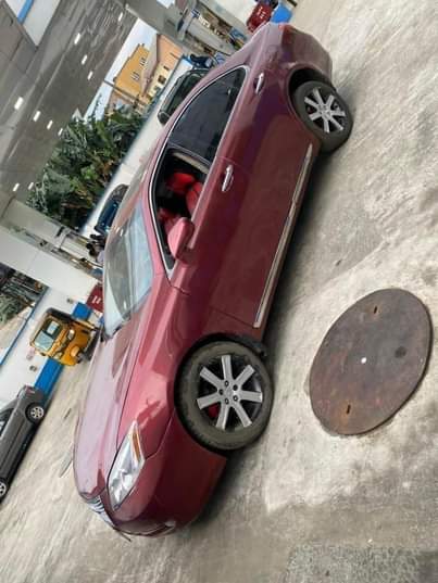 A picture of HOTTEST DEAL Extremely clean Lexus Es350 2008 Please come with