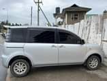 A picture of Toyota Sienta Full ac Full document Haina kipengele Bei 10.8ml