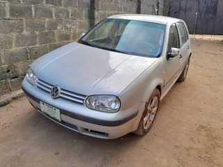 A picture of Golf 4 first body nigeria used ac need gas engin