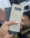 A picture of Samsung note 8