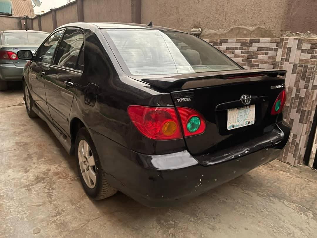 A picture of Toyota Corolla 2004 sport Painted once Engine gear and ac