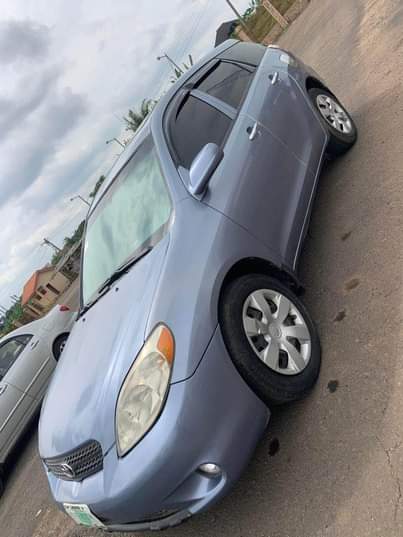 A picture of 2005 TOYOTA MATRIX