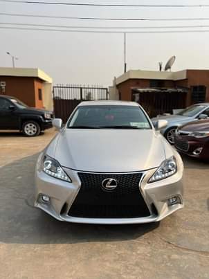 A picture of Tok s 2010 is250 Lexus