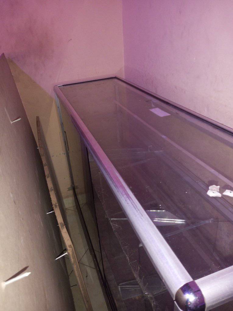 A picture of Counter and board