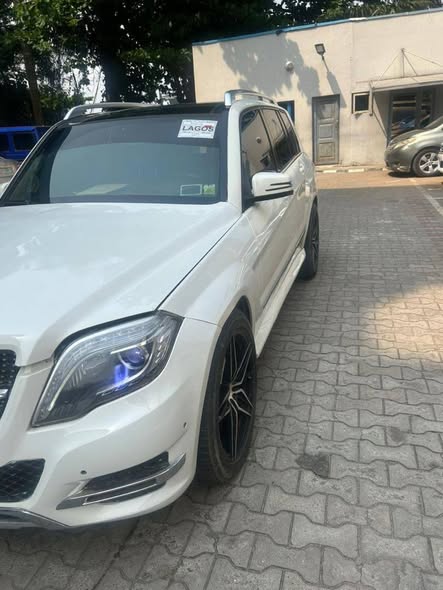 A picture of 2011 upgraded to 2015 Reg Glk350