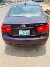 A picture of Hyundai Elantra 010