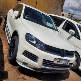 A picture of TOUAREG 2012 95M