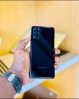 A picture of Samsung s20 gb 128