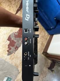 A picture of Pioneer Dj Controller