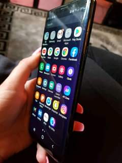 A picture of SAMSUNG S9 at 220k call 0707070964 works perfectly