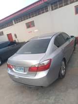A picture of Fastest finger Clean 2013 Honda Accord Absolutely nothing to fix
