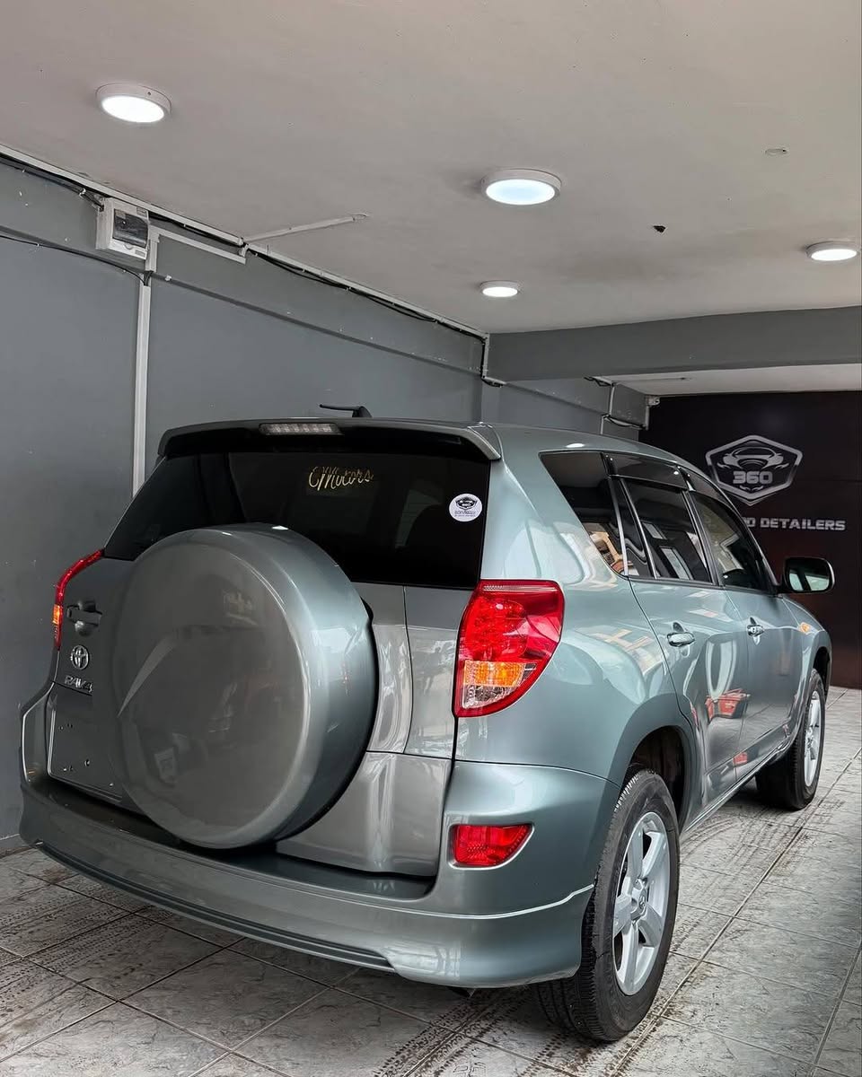A picture of Toyota Rav4 2006 miss Tz on for sale
