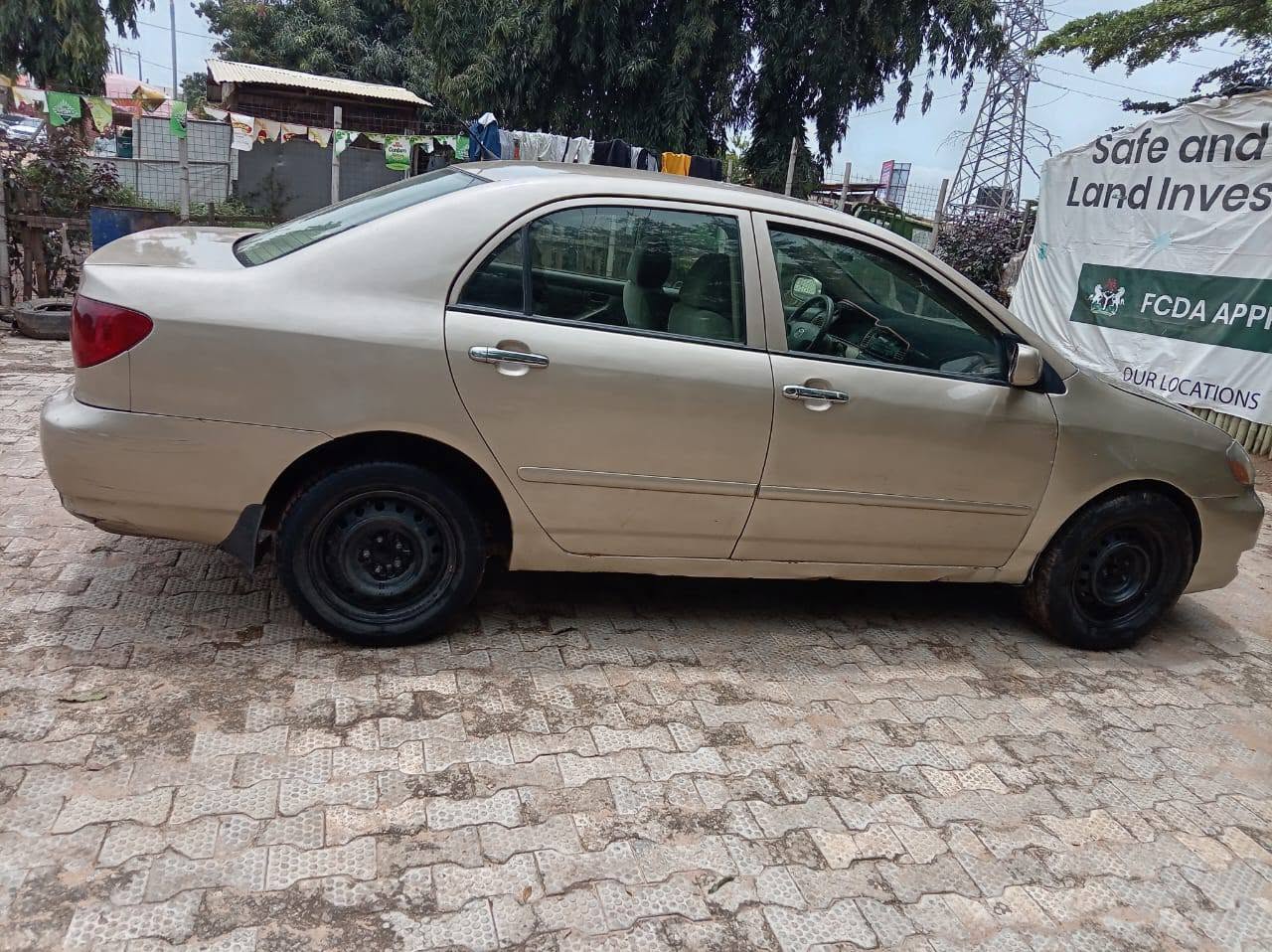 A picture of Sweet Toyota Corolla With Everything Blessed Ac chilling Going for