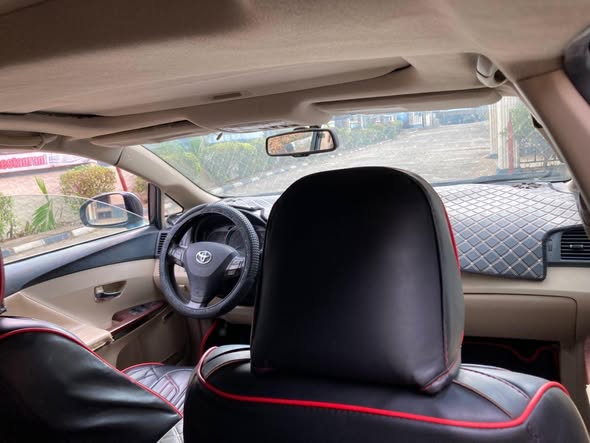 A picture of TOYOTA VENZA