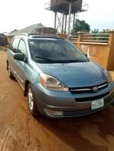 A picture of Sienna 2004 Sharp Body Rapid Engine Gear has issue Going