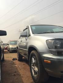 A picture of Lexus RX 300