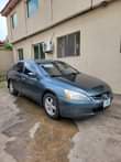 A picture of Honda Accord 2004