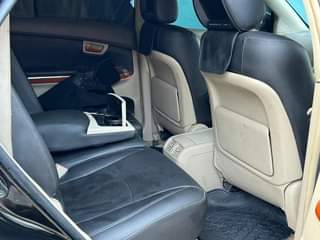 A picture of Toyota Harrier