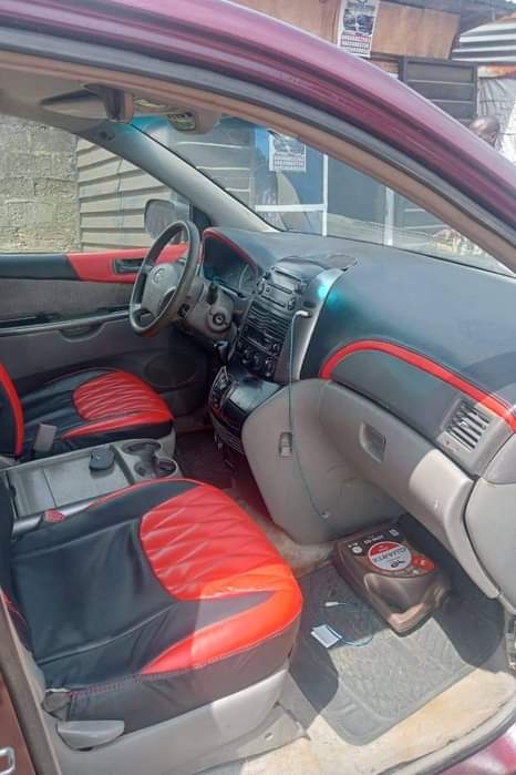 A picture of 2007 Toyota Sienna