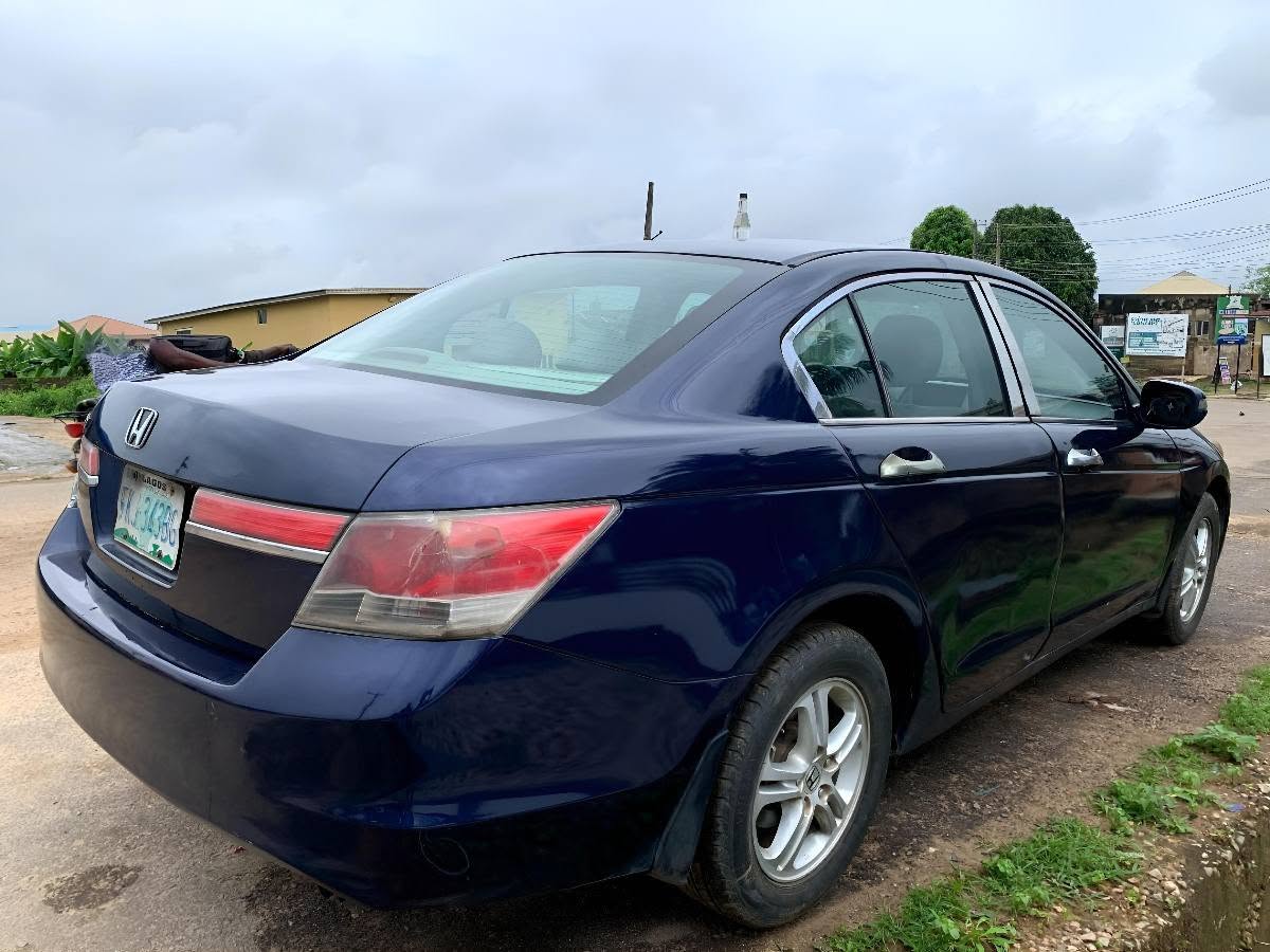 A picture of Honda Accord 2010