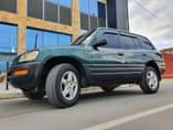 A picture of TOYOTA RAV4 BEI 10 7M