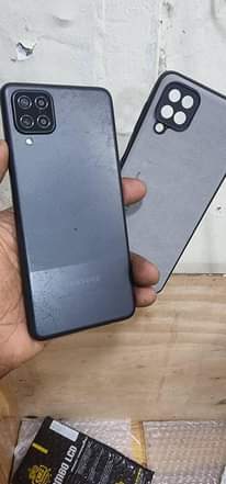 A picture of A12 Samsung